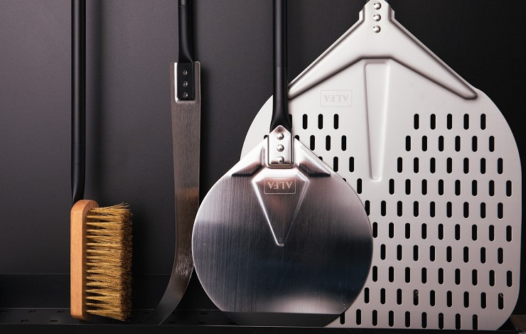 Príslušenstvo a náradie k pizza peciam